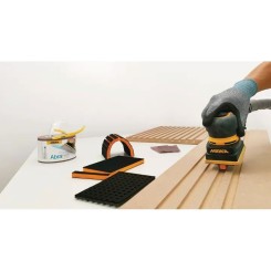 Interface Groove 100 x 50 mm 84 trous auto-agrippante 10mm (medium)